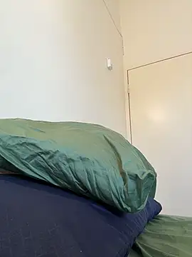 iriebusty online show from February 6, 2026, 2:13 pm