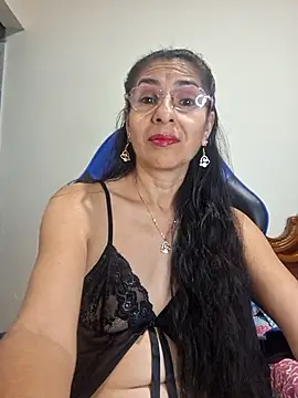 Snapshot of Natasha_50 chatting on April 15, 2026, 1:55 am Natasha 50 online show from April 15, 2026, 1:55 am