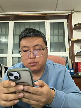 Snapshot of peijiangzhao chatting on March 4, 2026, 1:41 pm peijiangzhao online show from March 4, 2026, 1:41 pm