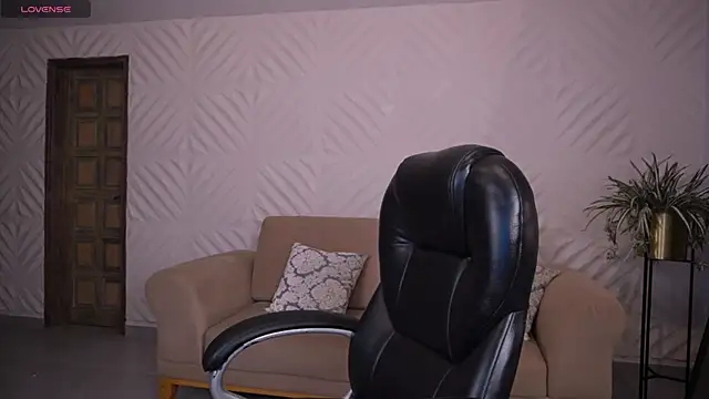 Snapshot of LiamCarterX chatting on December 16, 2025, 5:11 am LiamCarterX online show from December 16, 2025, 5:11 am