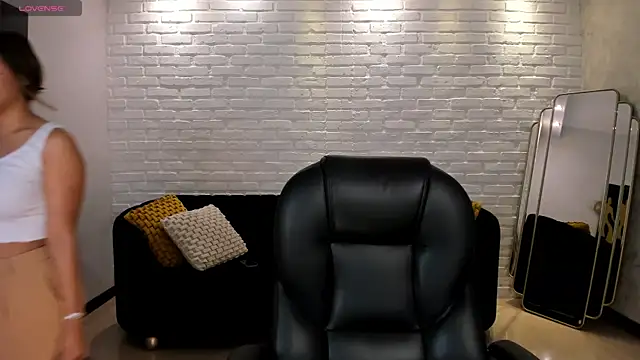 Snapshot of LiamCarterX chatting on November 15, 2025, 4:05 am LiamCarterX online show from November 15, 2025, 4:05 am