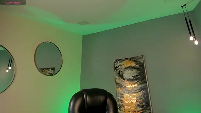 Snapshot of LiamCarterX chatting on December 1, 2025, 12:11 am LiamCarterX online show from December 1, 2025, 12:11 am