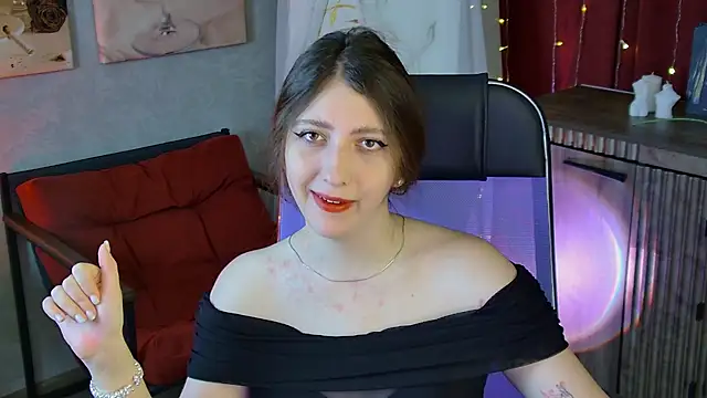 Mary Miiller online show from May 21, 2026, 7:28 am