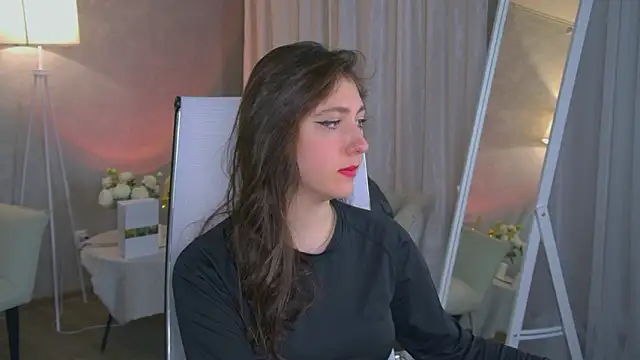 Snapshot of Mary_Miiller chatting on February 9, 2026, 6:33 am Mary Miiller online show from February 9, 2026, 6:33 am