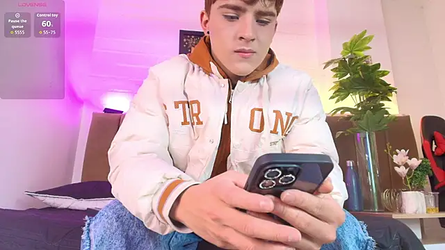 Lucass love online show from March 14, 2026, 1:17 pm