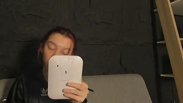 CleoWhite online show from November 21, 2025, 10:53 pm