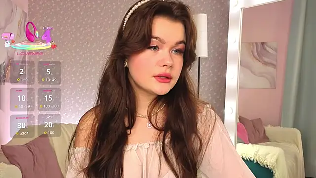 ShyEmma  online show from September 26, 2025, 12:06 am