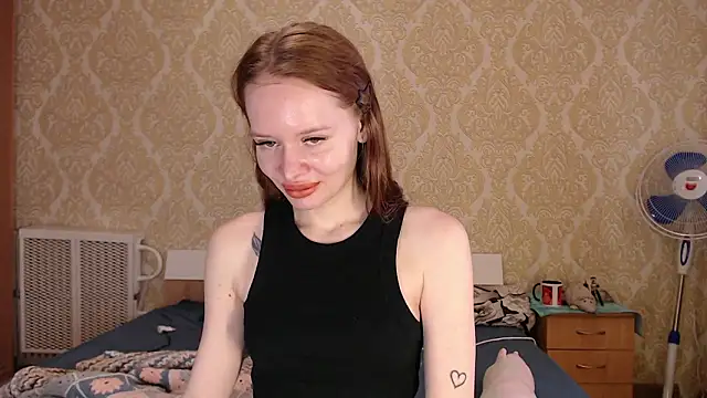 Snapshot of Kitkaat00 chatting on March 18, 2026, 12:30 pm Kitkaat00 online show from March 18, 2026, 12:30 pm