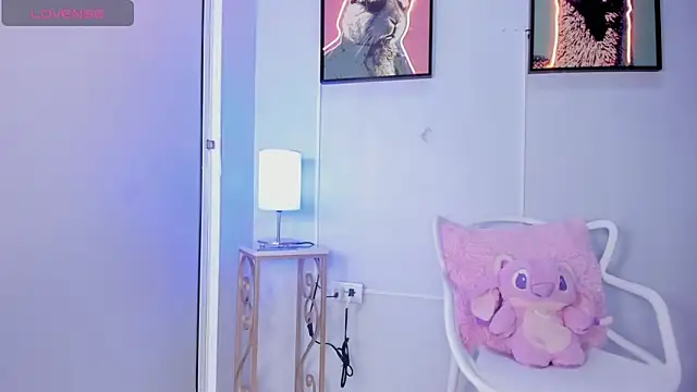 dulce fiore07 online show from February 24, 2026, 12:17 pm