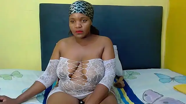 ChubbyBitch26 online show from March 13, 2026, 6:35 pm