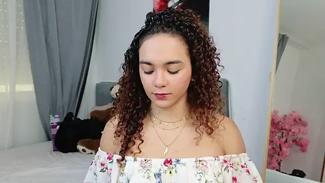 Taylor Tina online show from October 19, 2025, 12:19 pm