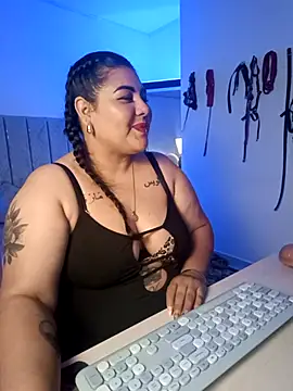 AndreaKinky online show from October 7, 2025, 8:15 am