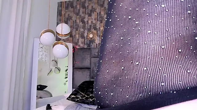 PatyLawrence online show from February 3, 2026, 6:22 am