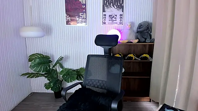 Sabrina bloom online show from February 2, 2026, 1:21 pm