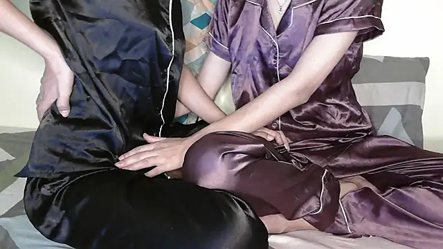 NaughtyThrouple online show from May 18, 2026, 8:35 pm