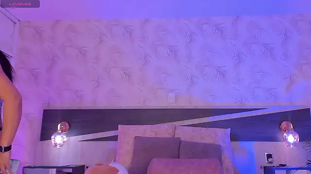 dana hazze online show from March 31, 2026, 4:58 am