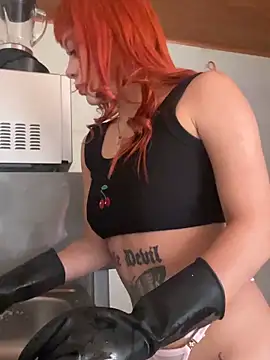 ScarlettRusso1 online show from November 23, 2025, 6:40 pm