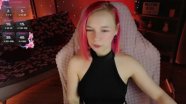 NaomiYoru online show from March 10, 2026, 8:46 pm