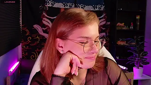 SophieMurrr online show from July 7, 2026, 8:12 pm