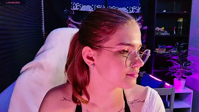 SophieMurrr online show from July 19, 2026, 8:16 pm
