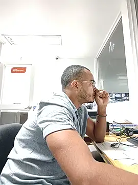 Snapshot of SanChacal5694 chatting on January 5, 2026, 10:13 pm SanChacal5694 online show from January 5, 2026, 10:13 pm