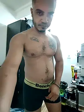 Snapshot of SanChacal5694 chatting on October 31, 2025, 3:25 am SanChacal5694 online show from October 31, 2025, 3:25 am