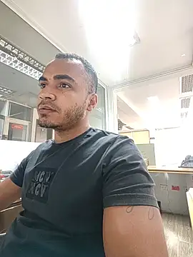 Snapshot of SanChacal5694 chatting on February 18, 2026, 10:17 pm SanChacal5694 online show from February 18, 2026, 10:17 pm