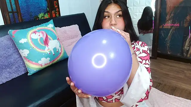 gigi gilt  online show from February 20, 2026, 4:20 am