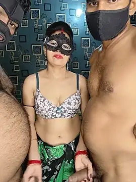 Sexy kaira01 online show from July 31, 2026, 4:26 pm