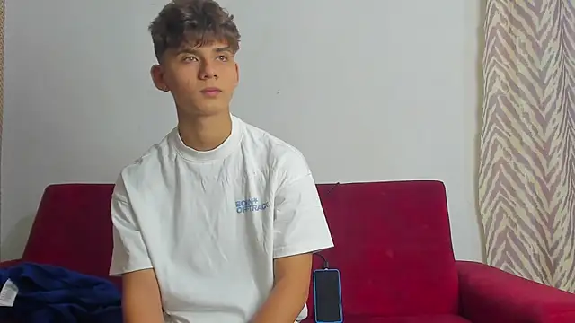 willy sexxx18 online show from March 11, 2026, 7:52 pm