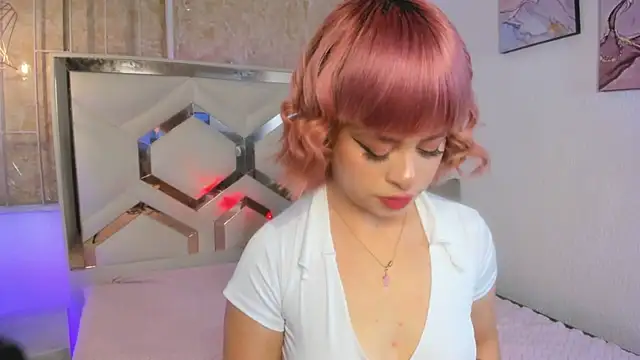 Venuss1  online show from November 25, 2025, 6:36 am