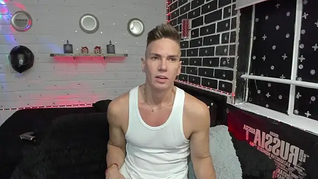 AdanXanders online show from February 3, 2026, 5:05 am