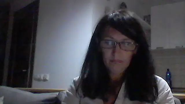 Snapshot of Elena48324 chatting on September 9, 2025, 5:44 pm Elena48324 online show from September 9, 2025, 5:44 pm