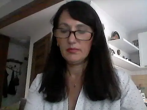 Snapshot of Elena48324 chatting on October 1, 2025, 11:36 am Elena48324 online show from October 1, 2025, 11:36 am