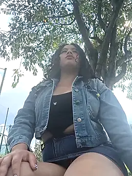 Yaya watson online show from December 17, 2025, 6:57 pm