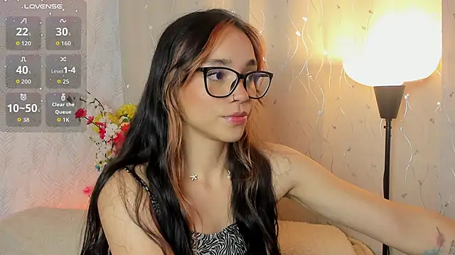 Dafne Mel online show from April 13, 2026, 8:13 pm