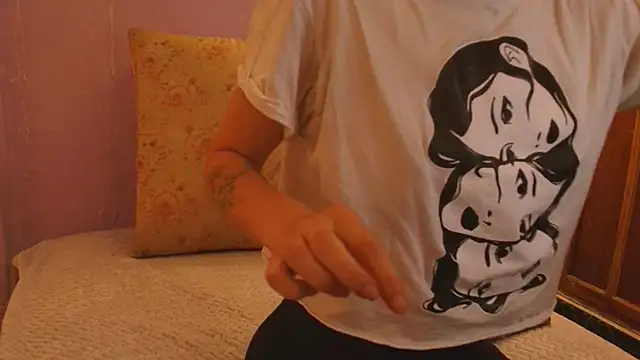 Dafne Mel online show from November 5, 2025, 12:52 pm