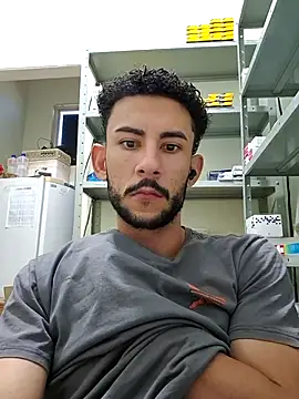 Saraiva2002 online show from May 19, 2026, 5:42 pm