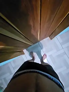 Snapshot of Saraiva2002 chatting on November 29, 2025, 1:50 am Saraiva2002 online show from November 29, 2025, 1:50 am