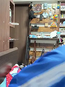 Snapshot of elu_9929 chatting on October 20, 2025, 1:18 am elu 9929 online show from October 20, 2025, 1:18 am