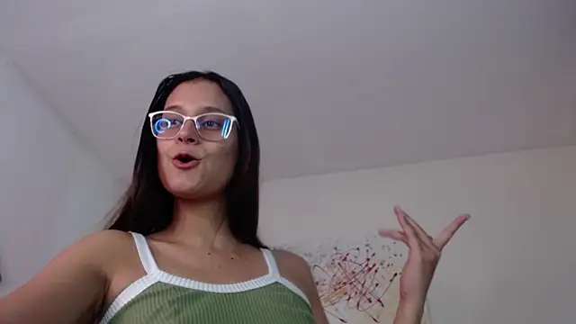 valentini villa online show from October 24, 2025, 8:08 pm