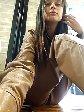 valentini villa online show from December 2, 2025, 12:22 am