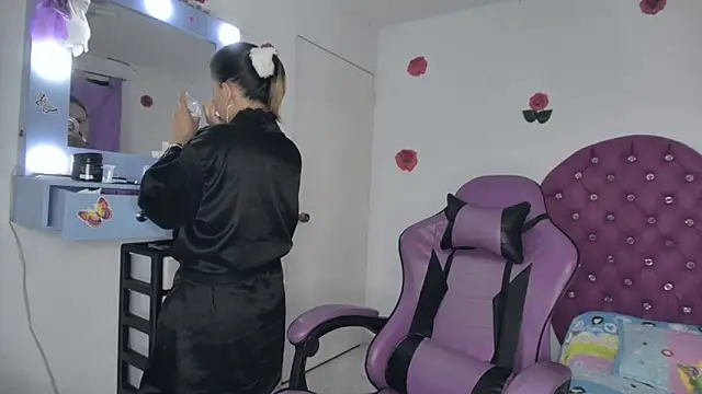 soffy rosses online show from May 8, 2026, 1:53 am