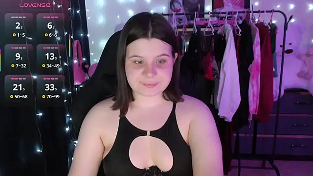 AmyVibess online show from May 21, 2026, 6:05 pm