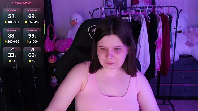 AmyVibess online show from May 15, 2026, 6:06 pm