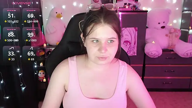 AmyVibess online show from October 15, 2025, 8:06 pm