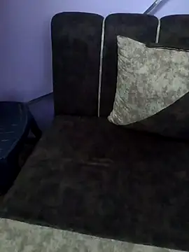 Snapshot of Maya_6 chatting on October 29, 2025, 1:10 pm Maya 6 online show from October 29, 2025, 1:10 pm