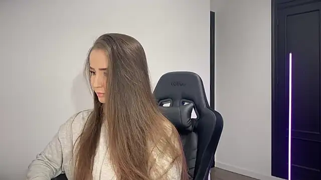 s meow online show from December 2, 2025, 10:44 pm