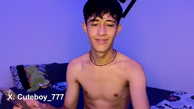 Snapshot of Danny_cute_05 chatting on September 14, 2025, 8:53 pm Danny cute 05 online show from September 14, 2025, 8:53 pm