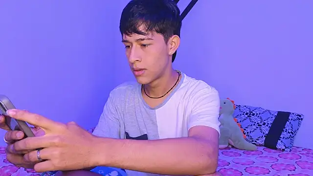 Snapshot of Danny_cute_05 chatting on September 14, 2025, 2:56 am Danny cute 05 online show from September 14, 2025, 2:56 am